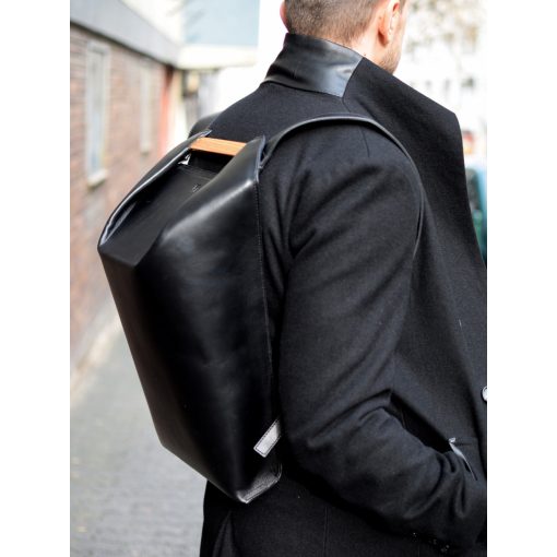 PONS - prémium bőr férfi hátitáska - fekete
