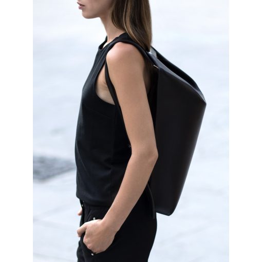 PONS - prémium bőr férfi hátitáska - fekete