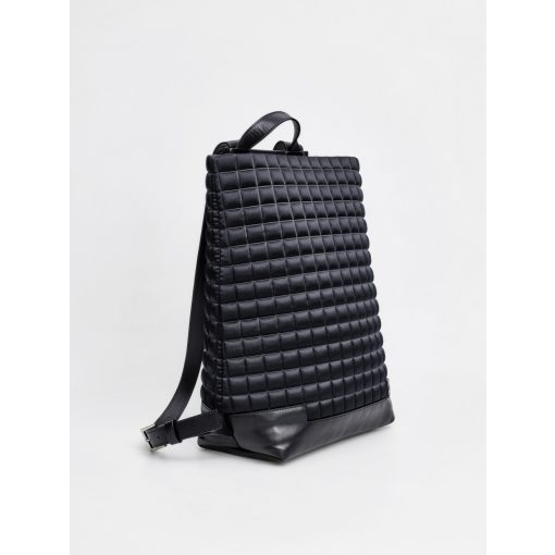 AGATE QUADRA - prémium női hátitáska - fekete