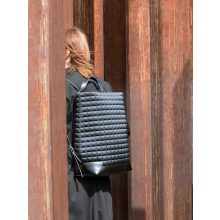 AGATE QUADRA - prémium női hátitáska - fekete